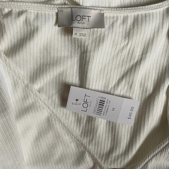 Loft Outlet NWT White Wrapped Blouse Size Medium - Picture 6 of 9